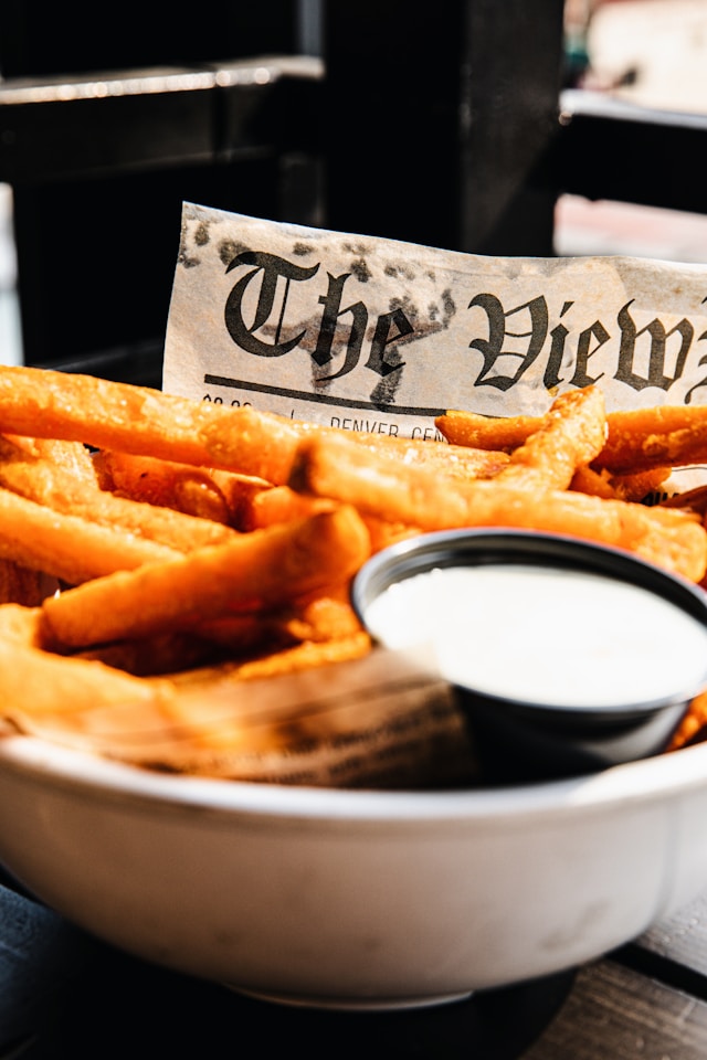 Het eten van friet